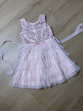 Jona Michelle girl’s special occasion dress size 7